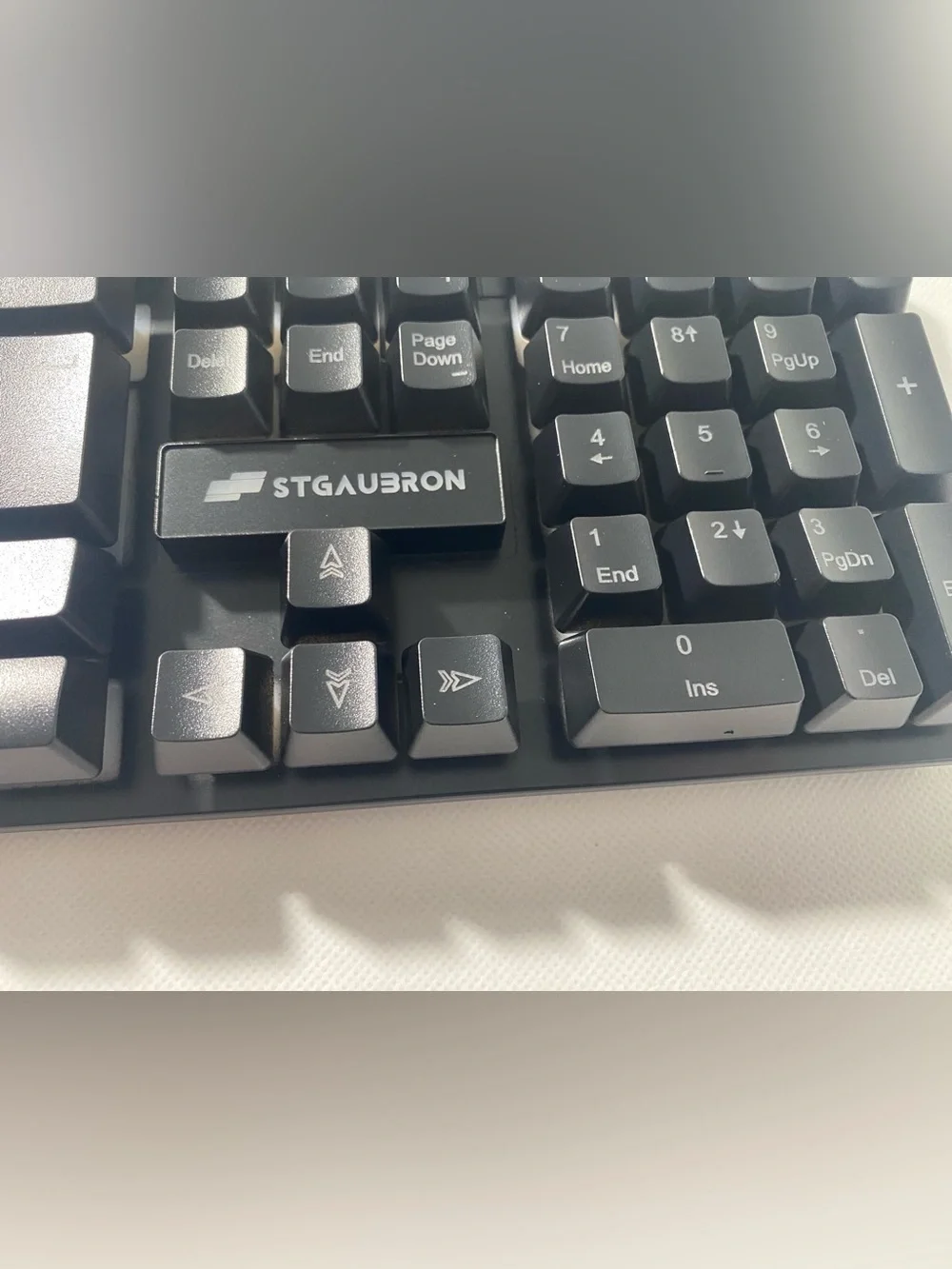 NEW In Box - STGAUBRON Computer Keyboard USB Wired w/ Kickstand Black